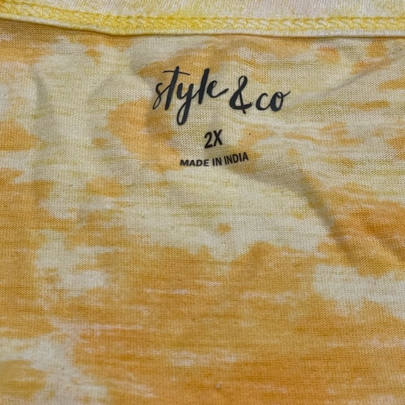 TIE-DYE VW BUS GRAPHIC TEE. STYLE & CO. USED ONLY ONCE. Excellent condition. - Picture 5 of 9